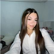 Hola, me llamo Africa y soy estudiante universitaria del grado Educación Primaria. Puedo ayudar tanto en primaria como la ESO